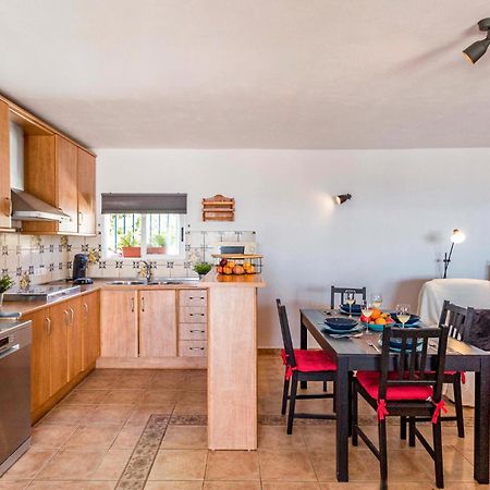 Pet Friendly Home In Velilla-Taramay With Kitchen Εξωτερικό φωτογραφία